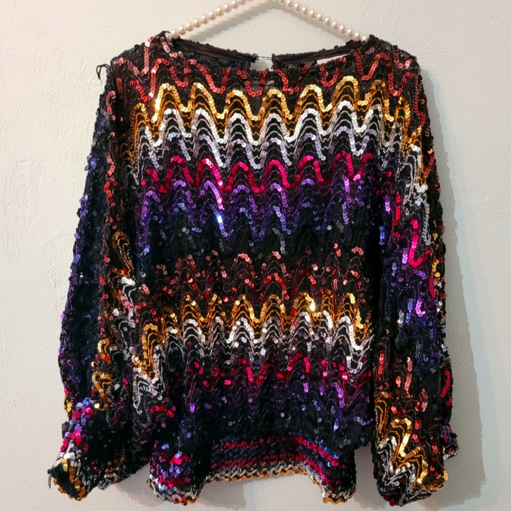 Unique vintage sequined bubble sleeve top